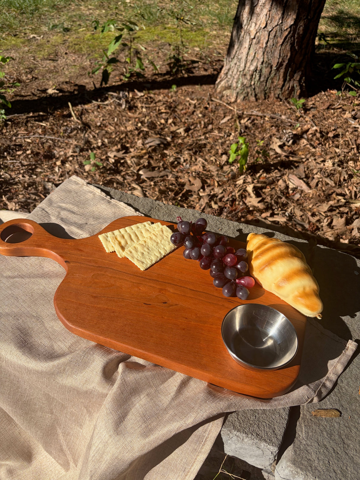 bread board with oil cup